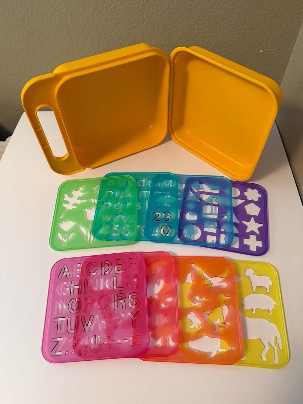 Vintage Tupperware Tuppertoys Stencil Art Set 13 Alphabet Shapes Animals Holiday
